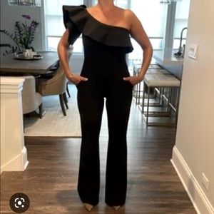 Chiara Boni jumpsuit with one arm ruffle